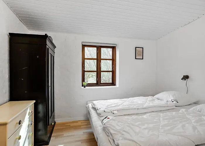 4 Bedroom Awesome In Semesterbostad *