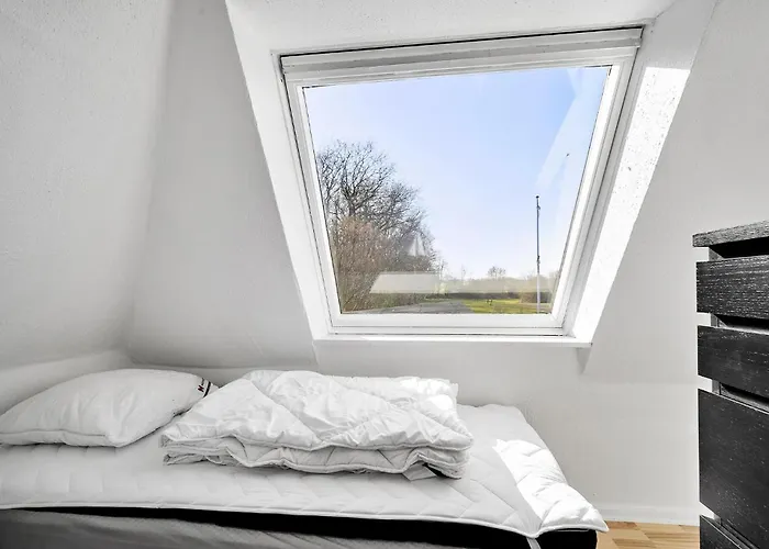 Semesterbostad 4 Bedroom Awesome In Rudkøbing