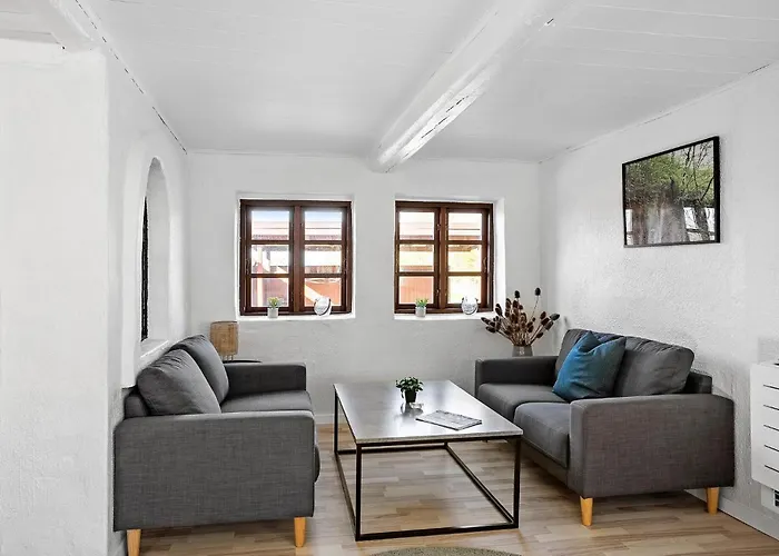 Semesterbostad 4 Bedroom Awesome In Rudkøbing