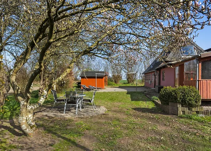 Semesterbostad 4 Bedroom Awesome In Rudkøbing
